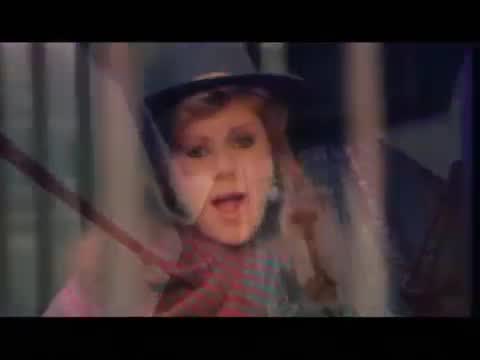 Kirsty MacColl